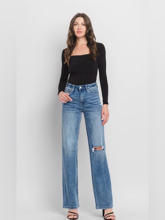 Vervet Denim - Vervet Super High Rise 90s Flare Jeans Distressed Knee Wide Leg Denim Size 27